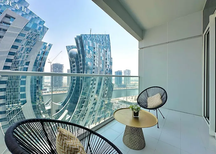 Chic 1-Bedroom Retreat With Stunning Canal View Near Burj Khalifa & Business Bay