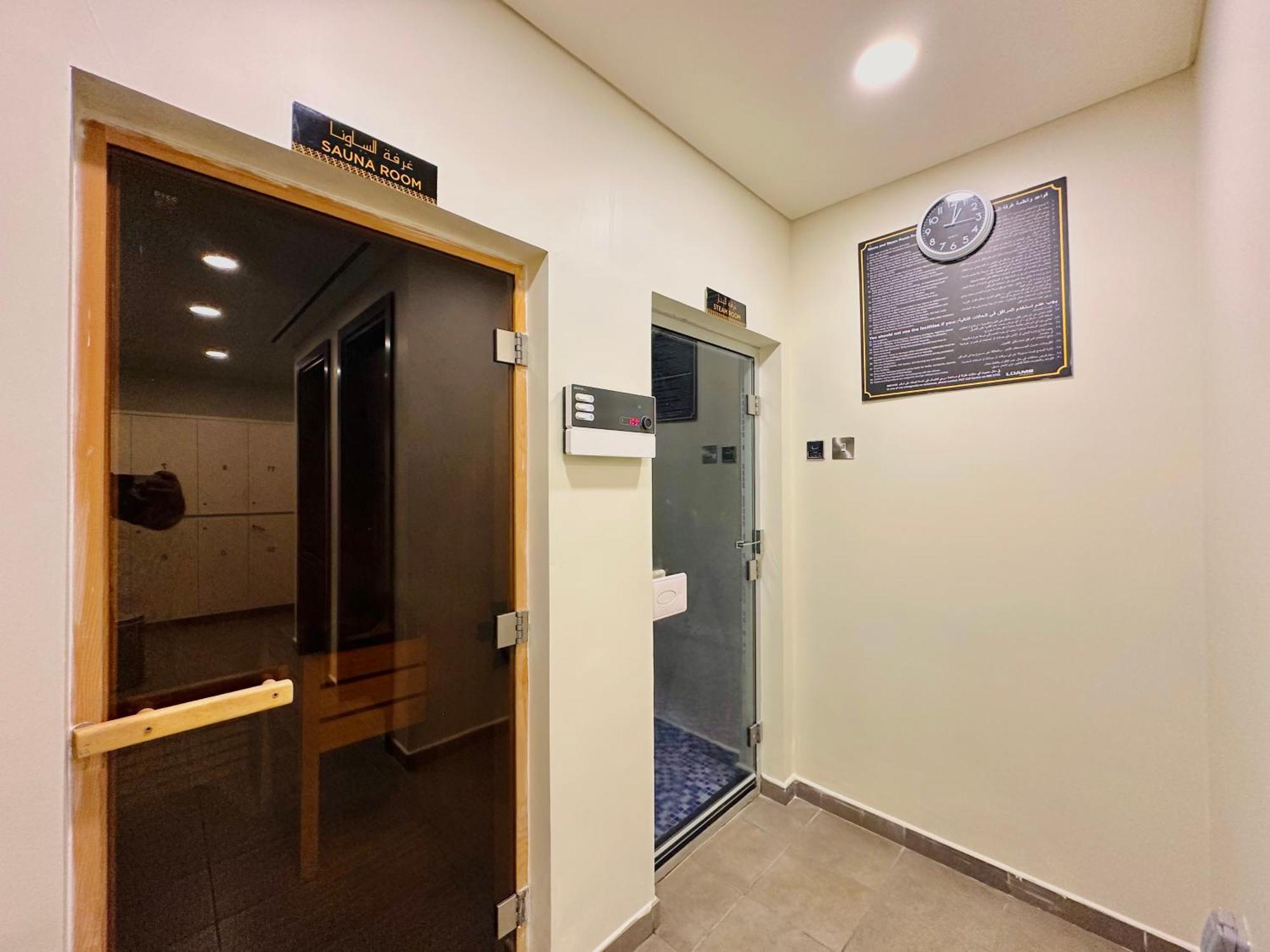 Chic 1-bedroom Retreat With Stunning Canal View Near Burj Khalifa & Business Bay * Dubai